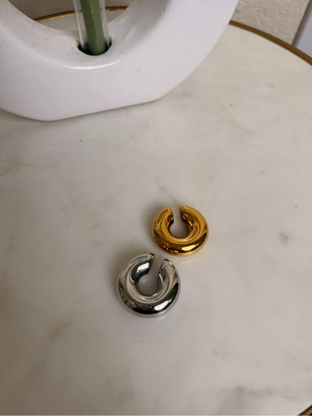 N/A bold gold
